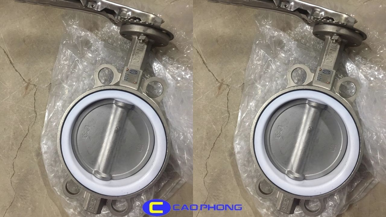 Van bướm inox kết hợp với khả năng đóng mở linh hoạt trong môi trường khắc nghiệt