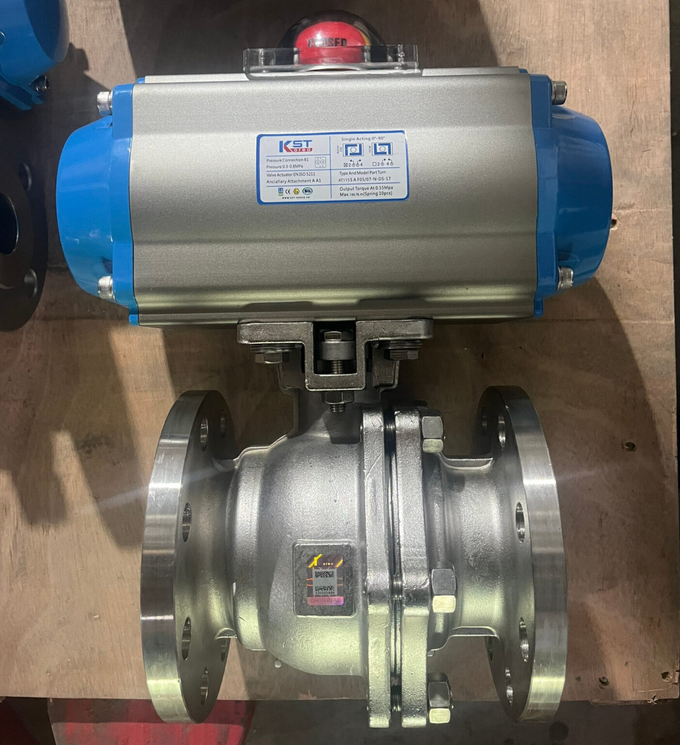 Cao Phong phân phối van bi 2PC nối bích điều khiển khí nén KST chính hãng