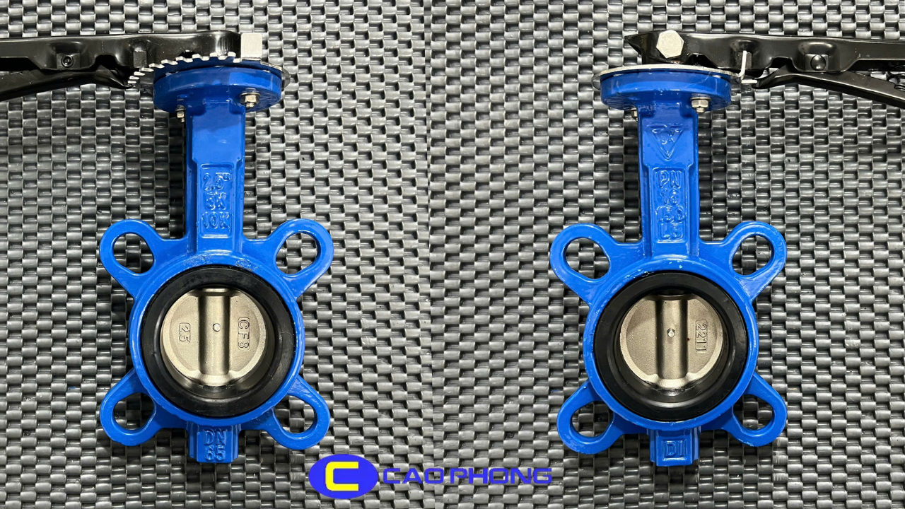 Van bướm gang DN65 Samwoo với thiết kế nhỏ gọn và thao tác tay gạt linh hoạt