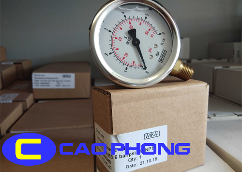 Vỏ thép không gỉ của đồng hồ giúp chống ăn mòn trong môi trường ẩm